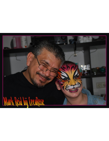 Mehron Orange Schmink Voorbeeld, Tijger door face and bodypaint artist Mark Reid